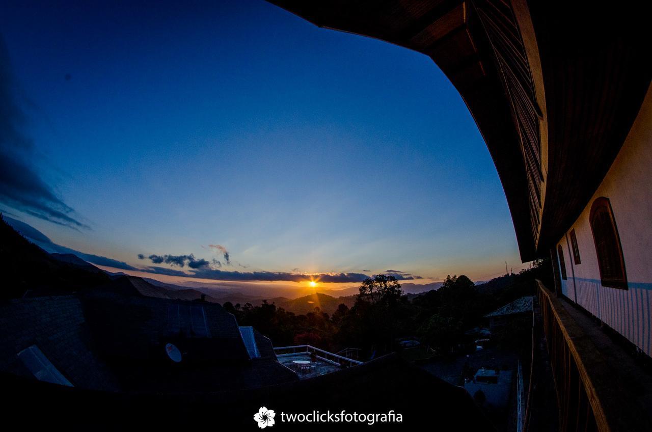 Hotel Fazenda Saint Claire Campos do Jordao Bagian luar foto